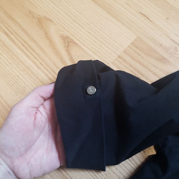 Anne Klein Black Cuffed Half Sleeve Top Size L - Picture 5 of 5